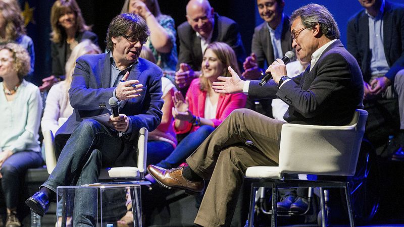 Puigdemont y Mas reivindican una Cataluña en unas "Naciones Unidas de Europa"