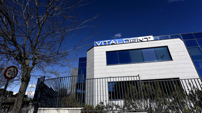 En libertad bajo fianza de 100.000 euros el expropietario de Vitaldent después de 15 meses en prisión preventiva