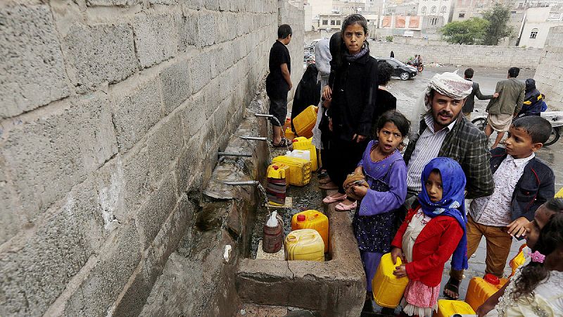 La epidemia "sin precedentes" de cólera en Yemen deja ya 242 muertos y 23.425 contagios