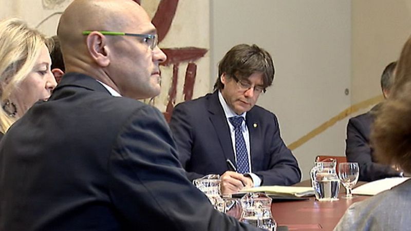 El Gobierno invita a Puigdemont a defender el referéndum en el Congreso