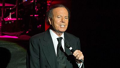 Las mañanas de RNE - Julio Iglesias no cantaria en la Casa Blanca si Trump se lo pidiera: "No gracias" - Escuchar ahora