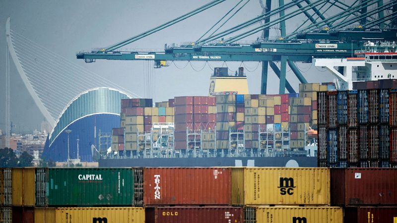 El déficit comercial crece un 45,6% hasta marzo a pesar de un nuevo récord de las exportaciones