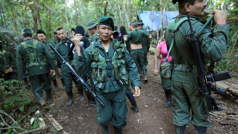 El Gobierno colombiano y las FARC prorrogan por 20 días el plazo para dejar las armas