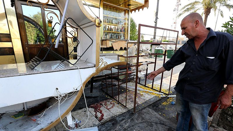 Mueren al menos 20 personas en Bagdad en dos atentados con coche bomba