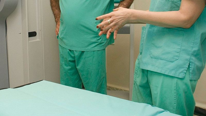 Los contratos de interinos se reservarán a "necesidades urgentes" y no tendrán límite de tiempo al final