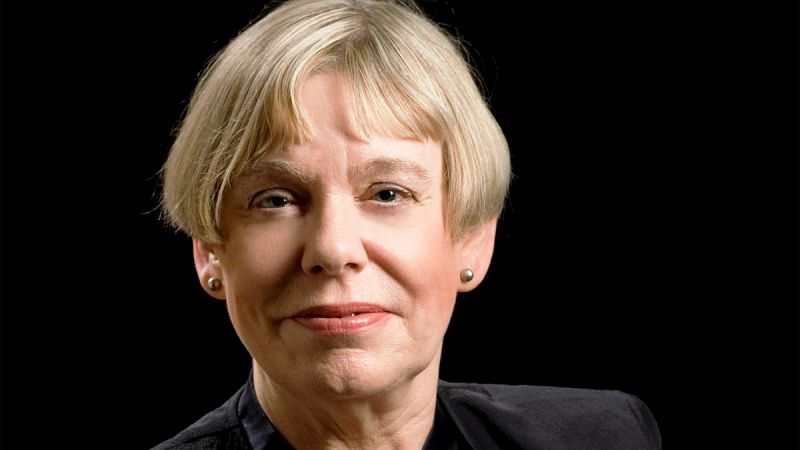 Karen Armstrong, impulsora de la paz a través del estudio de las religiones