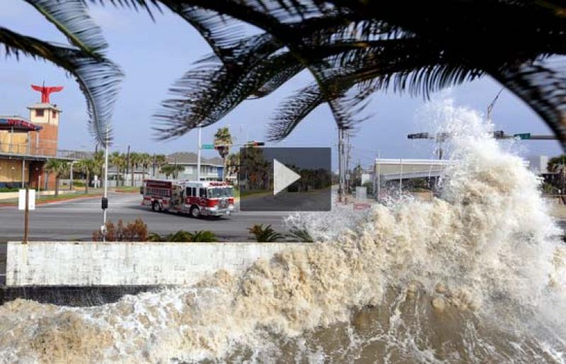 Texas se prepara para la llegada de 'Ike', la peor tormenta en 50 años