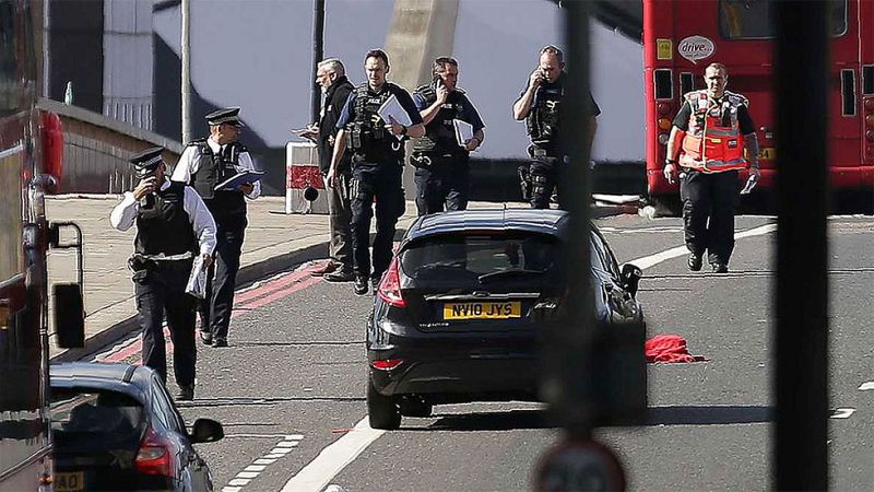 May anuncia medidas más contundentes: "Hay demasiada tolerancia con el extremismo"