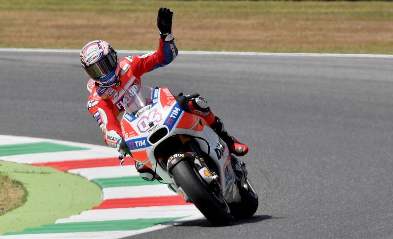 Dovizioso lleva la fiesta de Ducati a Mugello; Viñales segundo