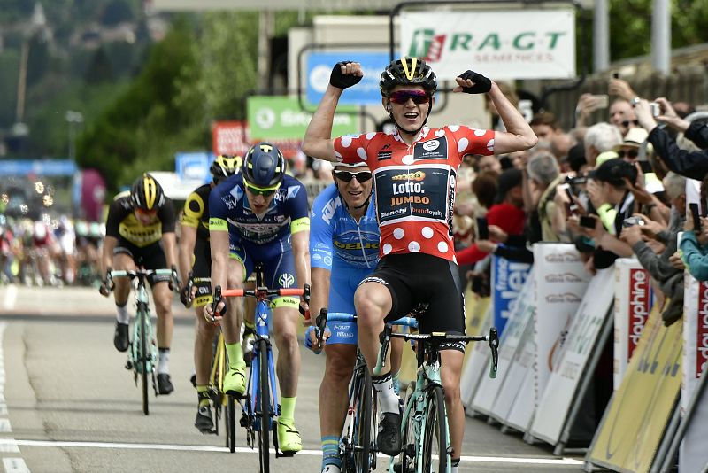 Bouwman se impone en la tercera etapa y De Gendt sigue líder