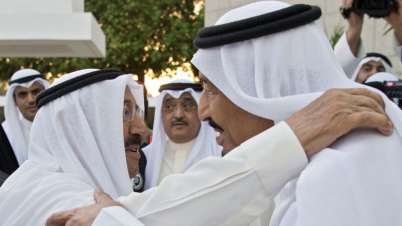 Catar trata de rebajar tensiones con los países árabes y acepta la mediación de Kuwait