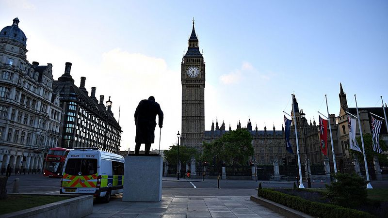 Un Parlamento 'colgado': ¿cómo gobernar en minoria?