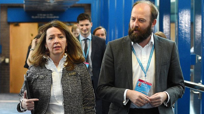 May nombra nuevo jefe de personal tras la dimisión de dos de sus asesores por la "enorme dececepción" electoral