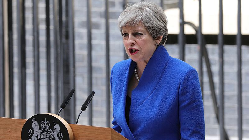 May llega a un principio de acuerdo para votar temas clave con los unionistas norirlandeses