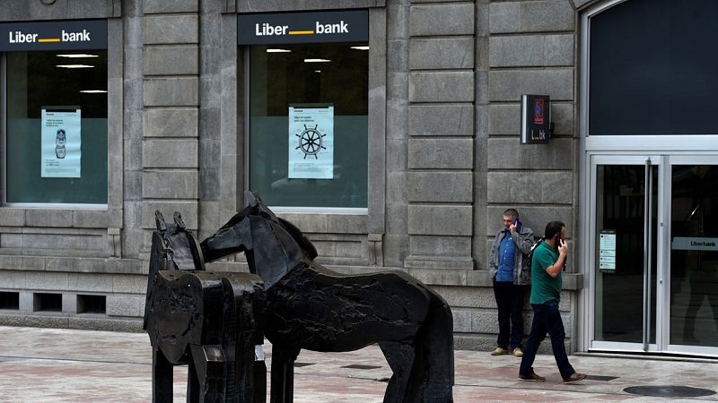 Liberbank se deja casi un 14% en Bolsa tras el rebote del lunes