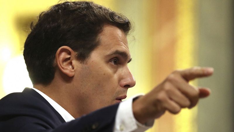 Rivera e Iglesias se acusan mutuamente de ser "responsables" de que Rajoy gobierne