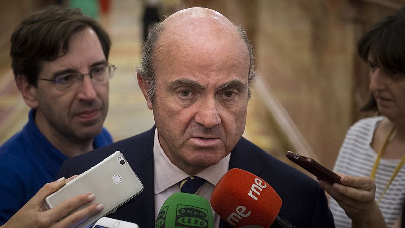 España pide al Eurogrupo que bloquee el pago a Grecia si Atenas no desimputa a un experto español
