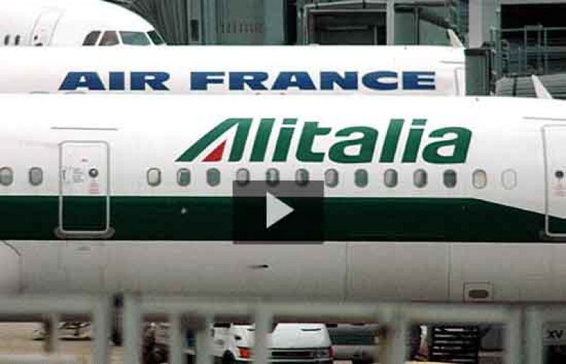 El Gobierno italiano se reúne con los sindicatos para tratar de salvar a Alitalia
