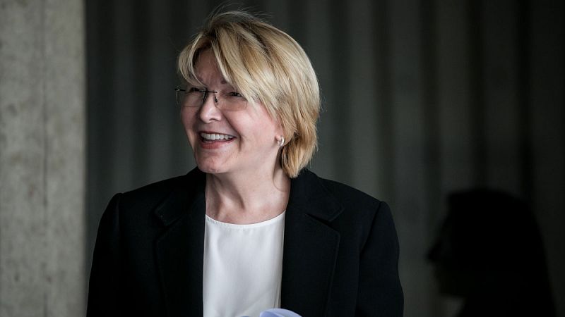 El chavismo pide prohibir la salida del país de la fiscal general y congelar sus bienes