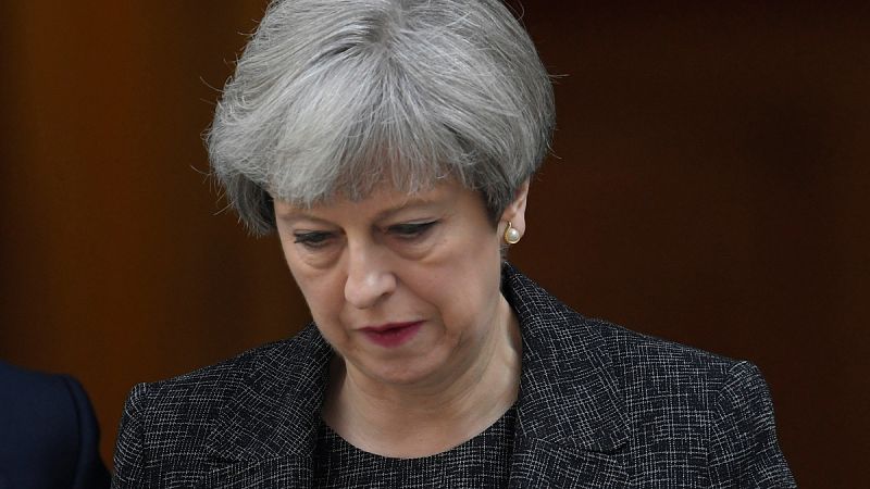 Un debilitado Gobierno británico empieza a negociar el 'Brexit' con el foco puesto en la factura