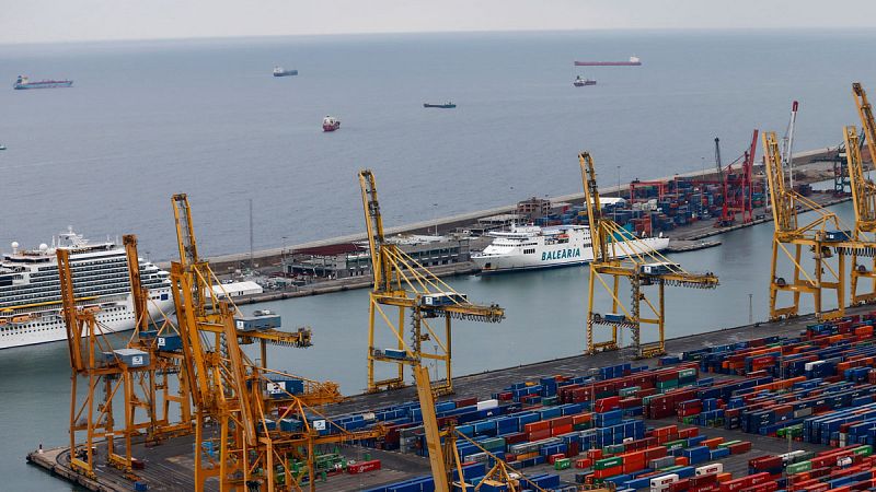 La patronal de la estiba se muestra abierta a negociar pero rechaza la subrogación total de los trabajadores