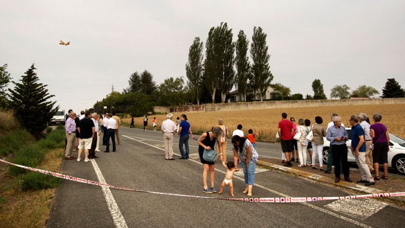Un incendio en Doñana obliga a desalojar a mas de 2.000 personas y aísla Matalascañas