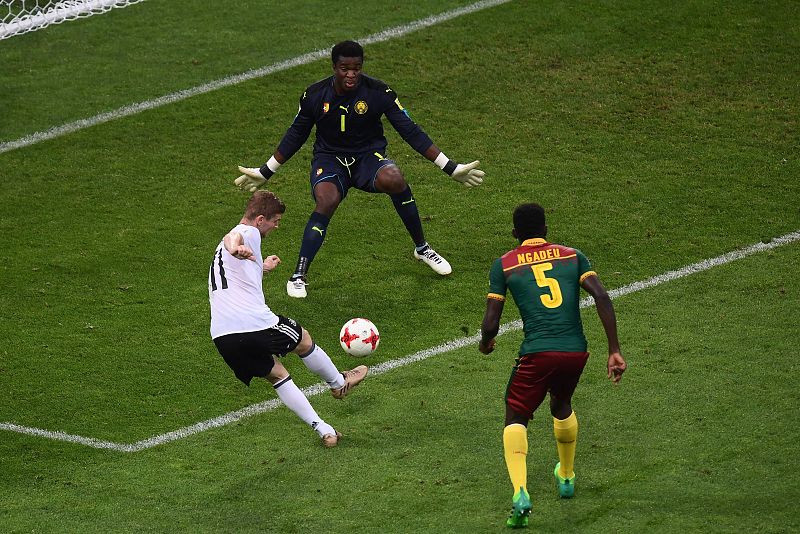 Alemania tumba a Camerún y jugará con México; Chile, segunda, ante Portugal