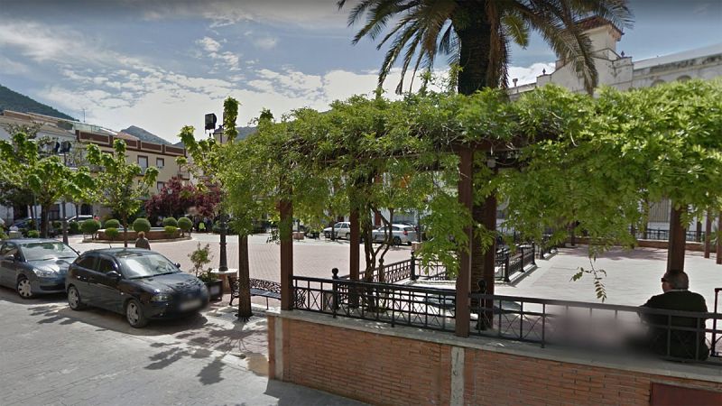 Un polic�a mata a un hombre, hiere a otro y se suicida en Valdepe�as de Ja�n