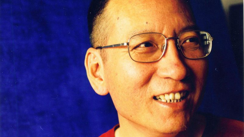 China libera al Nobel de la Paz chino Liu Xiaobo por razones médicas