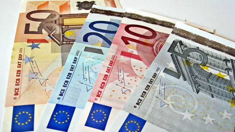 El déficit público se redujo hasta el 0,37% del PIB en el primer trimestre, sin ayudas bancarias