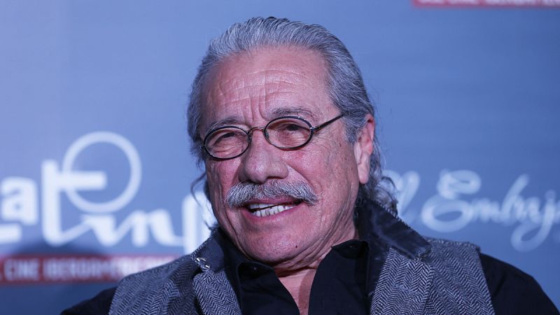 Edward James Olmos, Platino de Honor en la cuarta edición de los premios