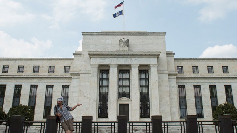 El Santander y el BBVA aprueban los test de estrés cualitativos de la Reserva Federal