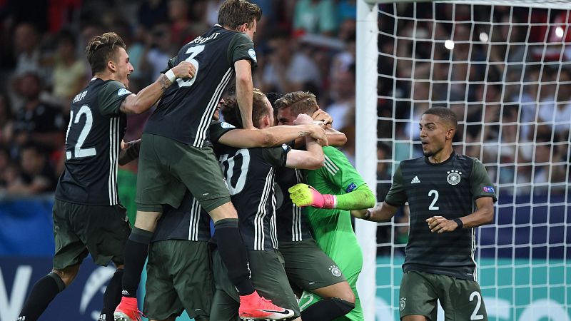 Los jugadores alemanes llaman a practicar "juego sucio" contra España