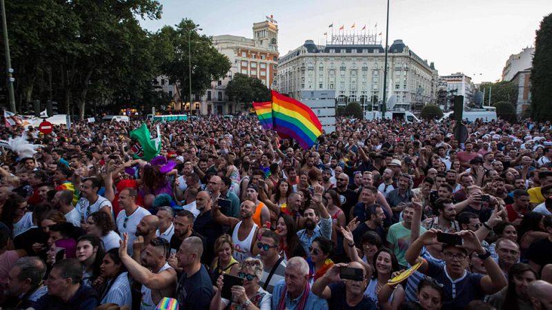 Una gran marcha clama en Madrid a favor de la libertad sexual en el mundo