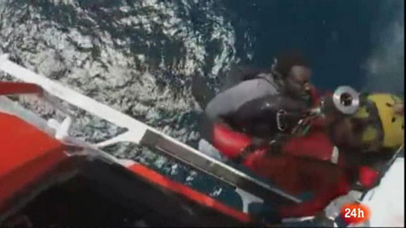 El rescate de los 49 desaparecidos en el naufragio de la patera en Alborán "va a ser muy difícil"