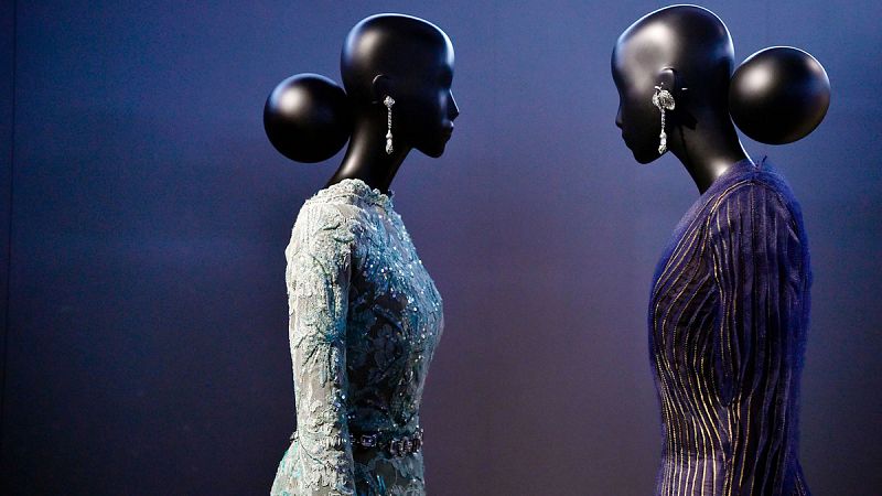 Dior se enfrenta a su propia historia en su 70 cumpleaños