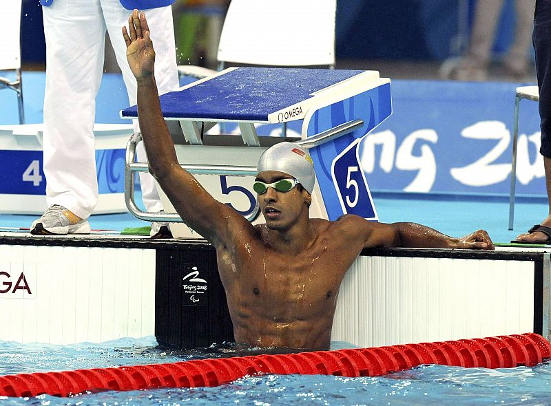 Enhamed Enhamed, nuevo héroe de la natación española en Pekín