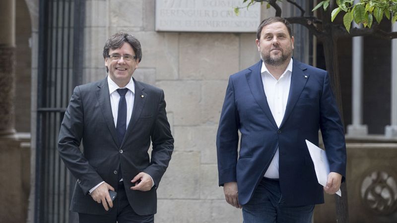 El Consejo de Secretarios e Interventores de Cataluña subraya que deben fidelidad a la Constitución