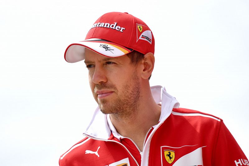 Vettel quiere asestar otro golpe a Hamilton en Silverstone