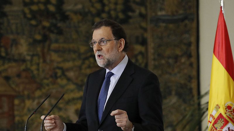 Rajoy asegura que Puigdemont ha hecho una "purga" fruto de su "deriva autoritaria"