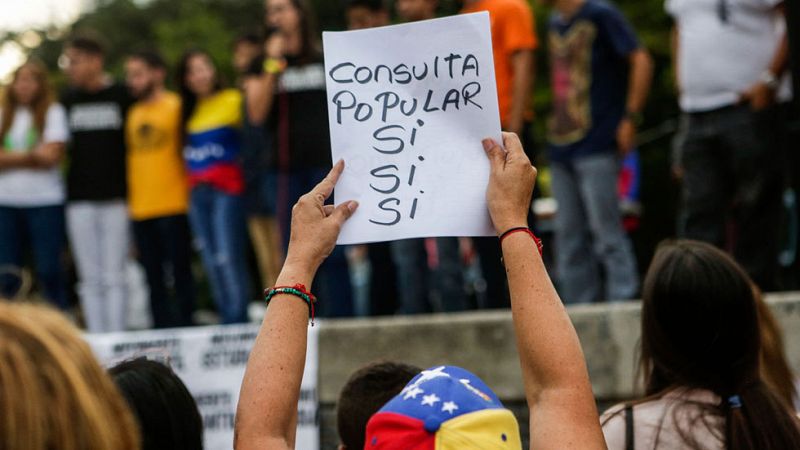 La oposición desafía a Maduro y mide su poder en un referéndum simbólico contra la Constituyente
