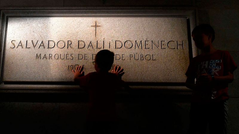 El cadáver de Salvador Dalí será exhumado este jueves para una prueba de paternidad