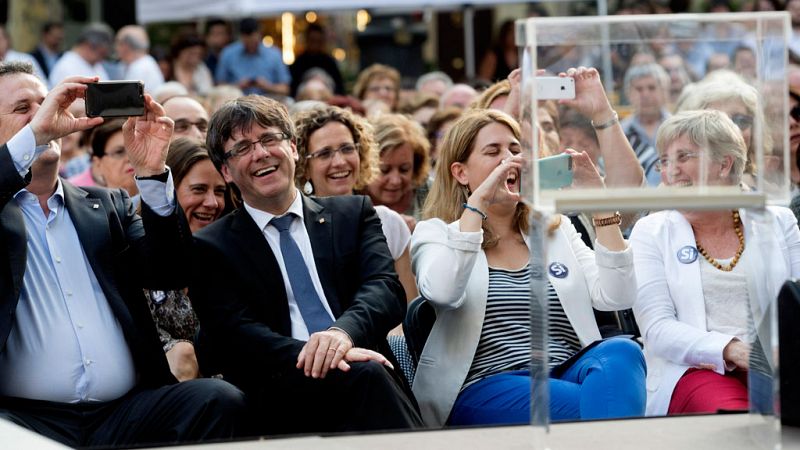 Puigdemont pide al Gobierno que devuelva los intereses del fondo de liquidez y el dinero invertido en la "guerra sucia"