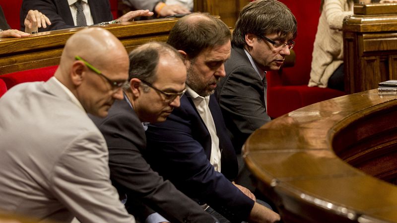 El Parlament aprueba la ley que permitirá la creación de una "Hacienda catalana"