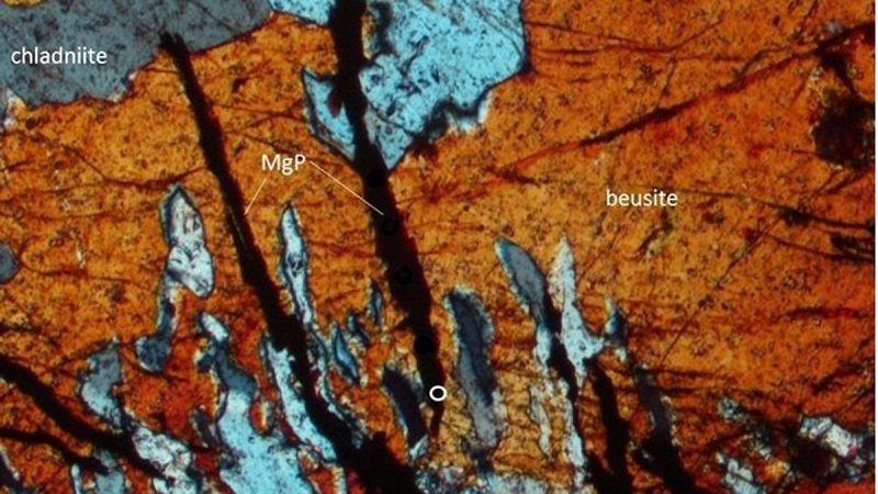 Científicos hallan por primera vez un mineral exclusivo de los meteoritos