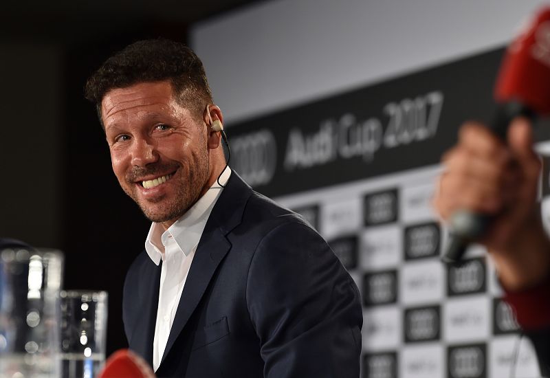 Simeone: "Me une un afecto, un contrato y una relación fuerte con el Atlético"