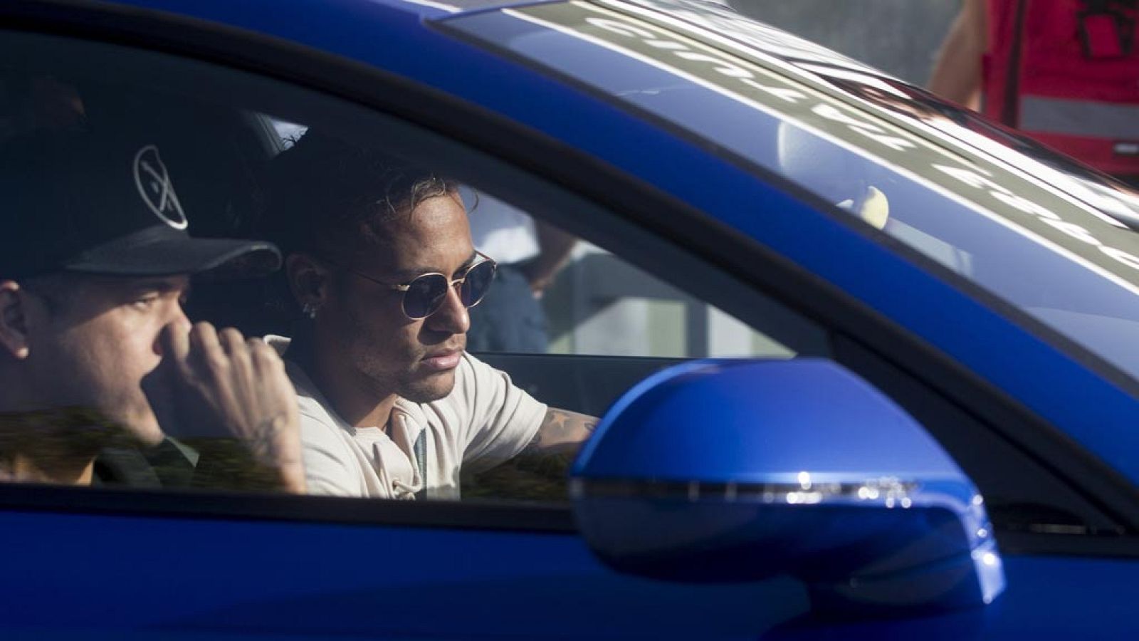 Neymar habría pasado el reconocimiento médico con el PSG en Oporto | Ver