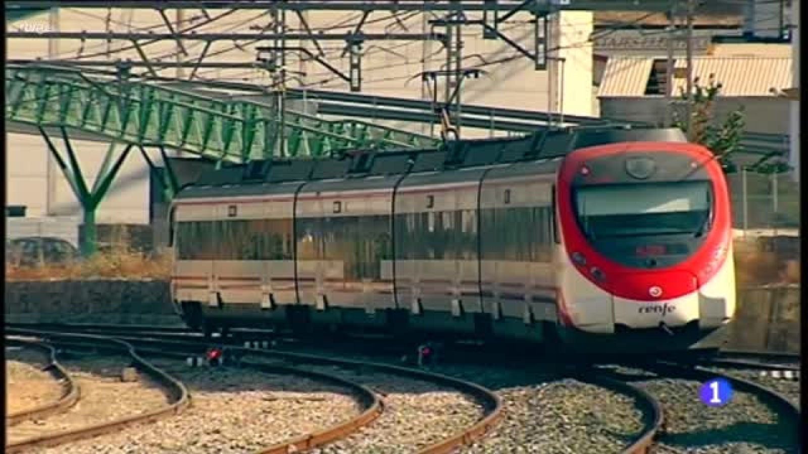 Las cámaras de la estación de tren de Pizarra grabaron a la niña de Málaga andando sola | Ver