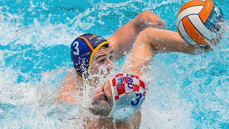 España logra por fin el Europeo de waterpolo tras remontar la final en la caldera croata