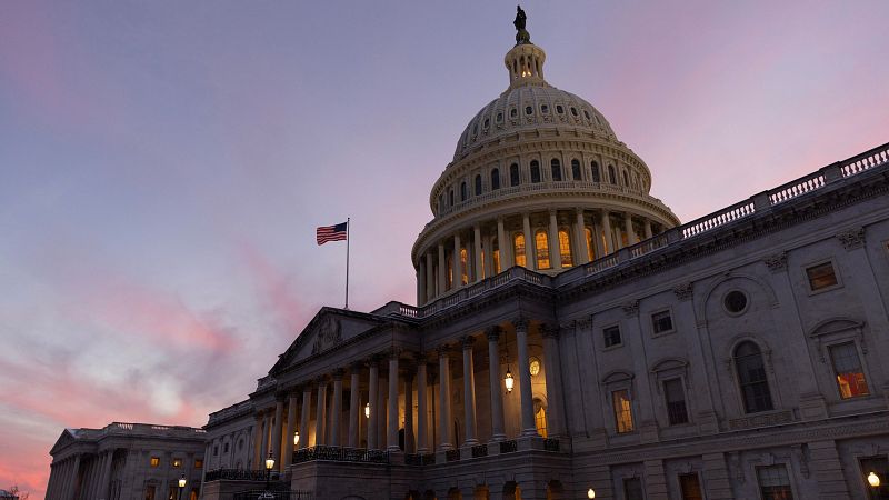El Senado de EE.UU. supera el primer obstáculo para evitar el cierre administrativo del Gobierno